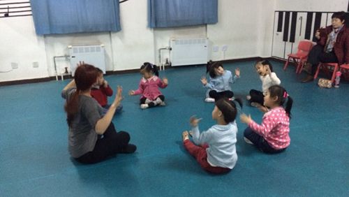 小班舞蹈公开课展示 (书香园) - 未来强者婴幼儿