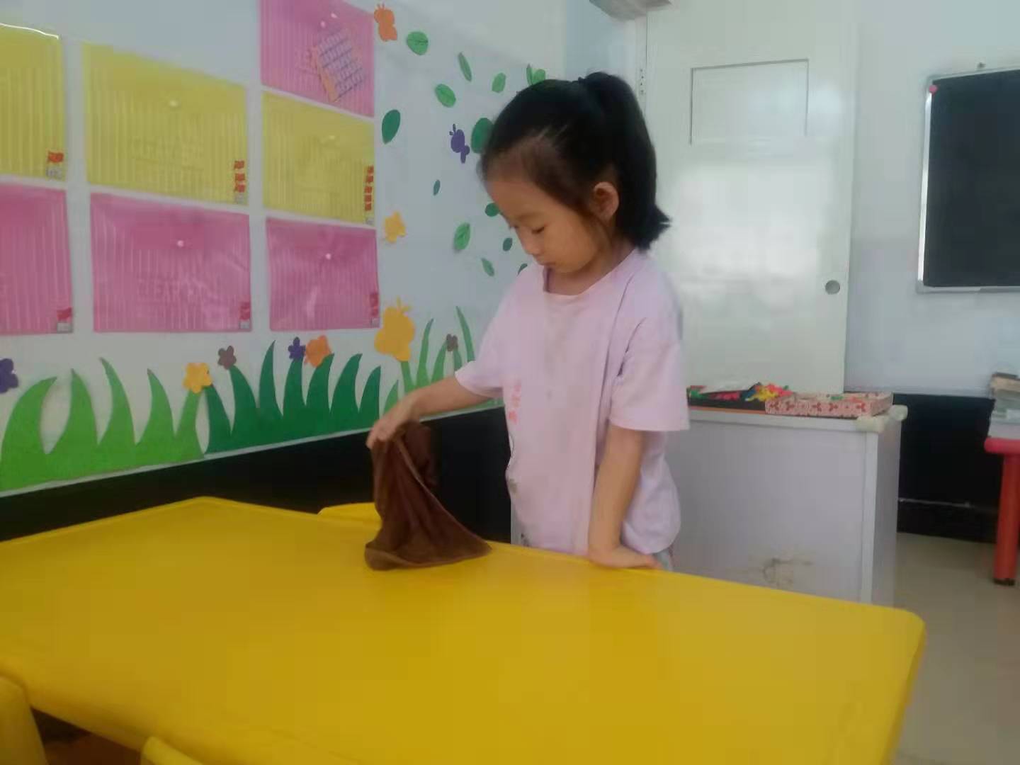 【精彩活动】小小值日生 收获大成长-郑州市实验幼儿园